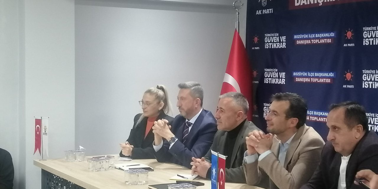 AK Parti Bozüyük'te Danışma Toplantısı