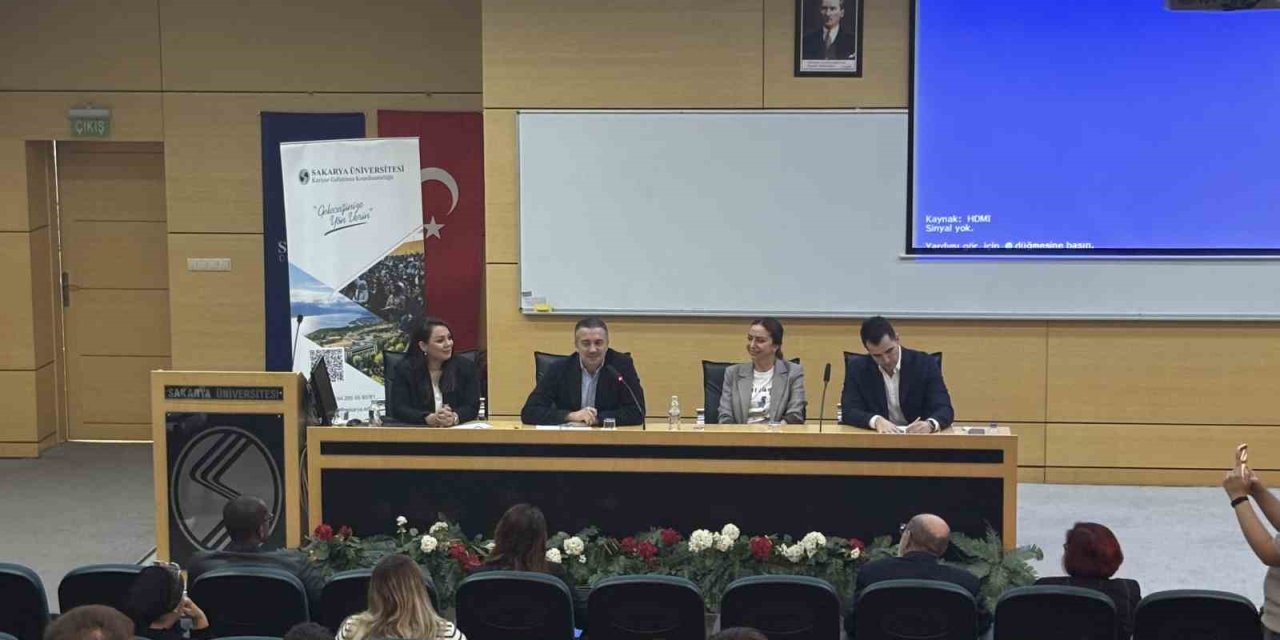İş Ve Akademi Dünyası Bir Araya Geldi