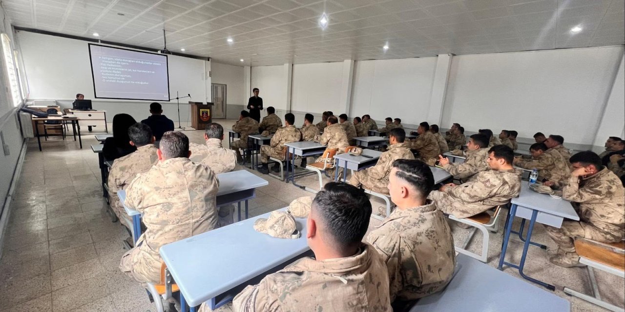 Jandarma Personeline Aep Eğitimi