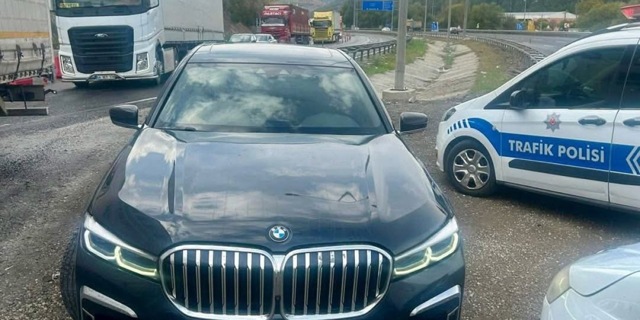 Bozüyük’te Aracında İkiz Plaka Kullanan Şahısa 50 Bin 834 Tl Para Cezası