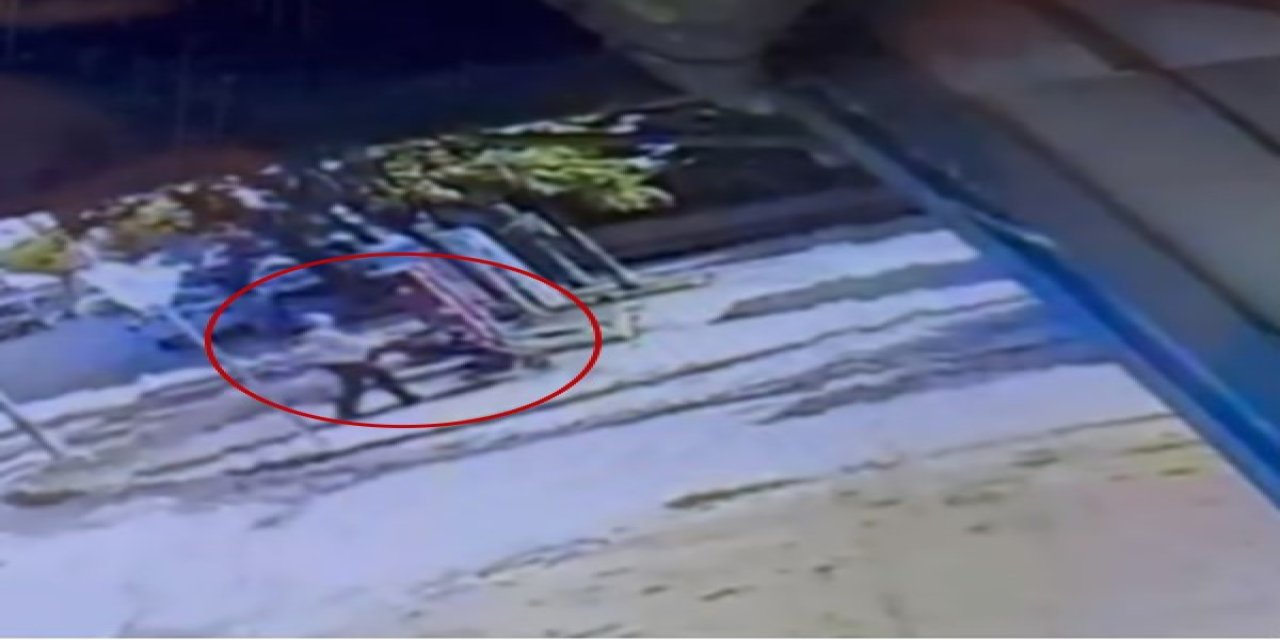 Para Dolu Çantayı Otomobilin Üstünde Unuttu