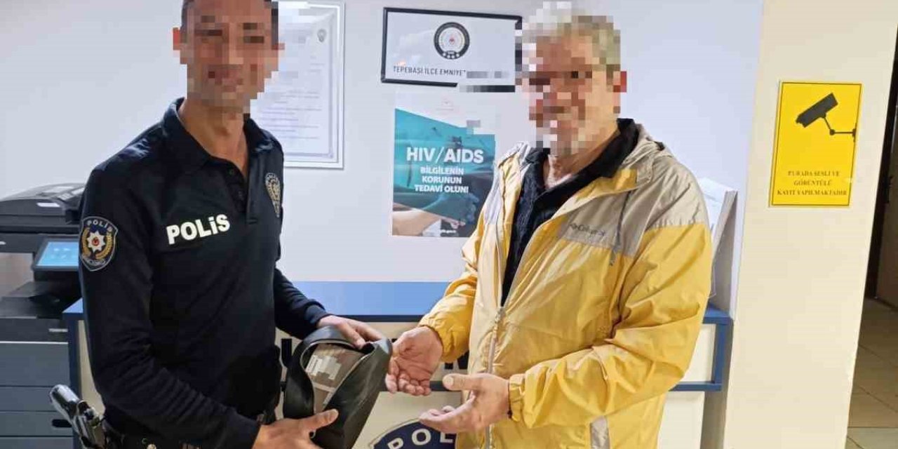 Polis, Kaybedilen 200 Bin TL’yi Sahibine Ulaştırdı