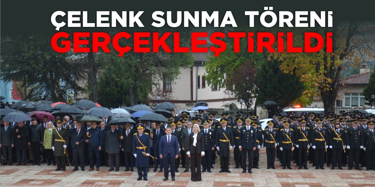 Çelenk sunma töreni gerçekleştirildi