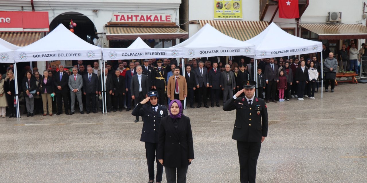 Gölpazarı'nda Çelenk Sunma Töreni