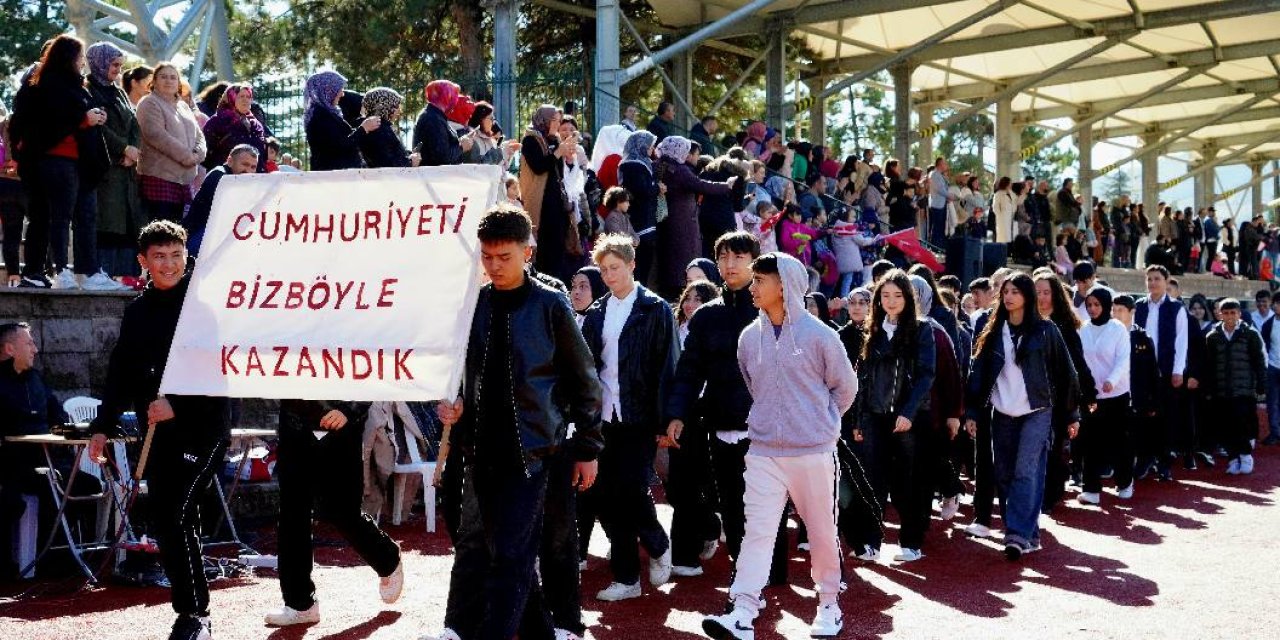 Söğüt'te Cumhuriyet Bayramı Coşkusu