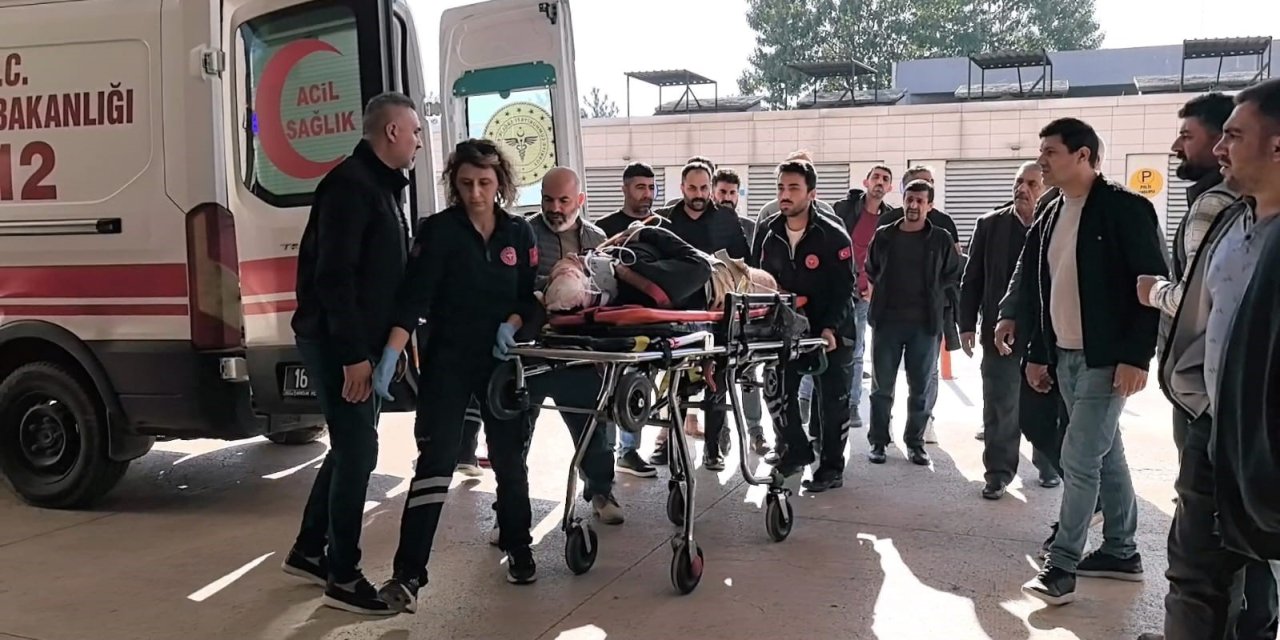 İskelenin Altında Kalan İşçi Ağır Yaralandı