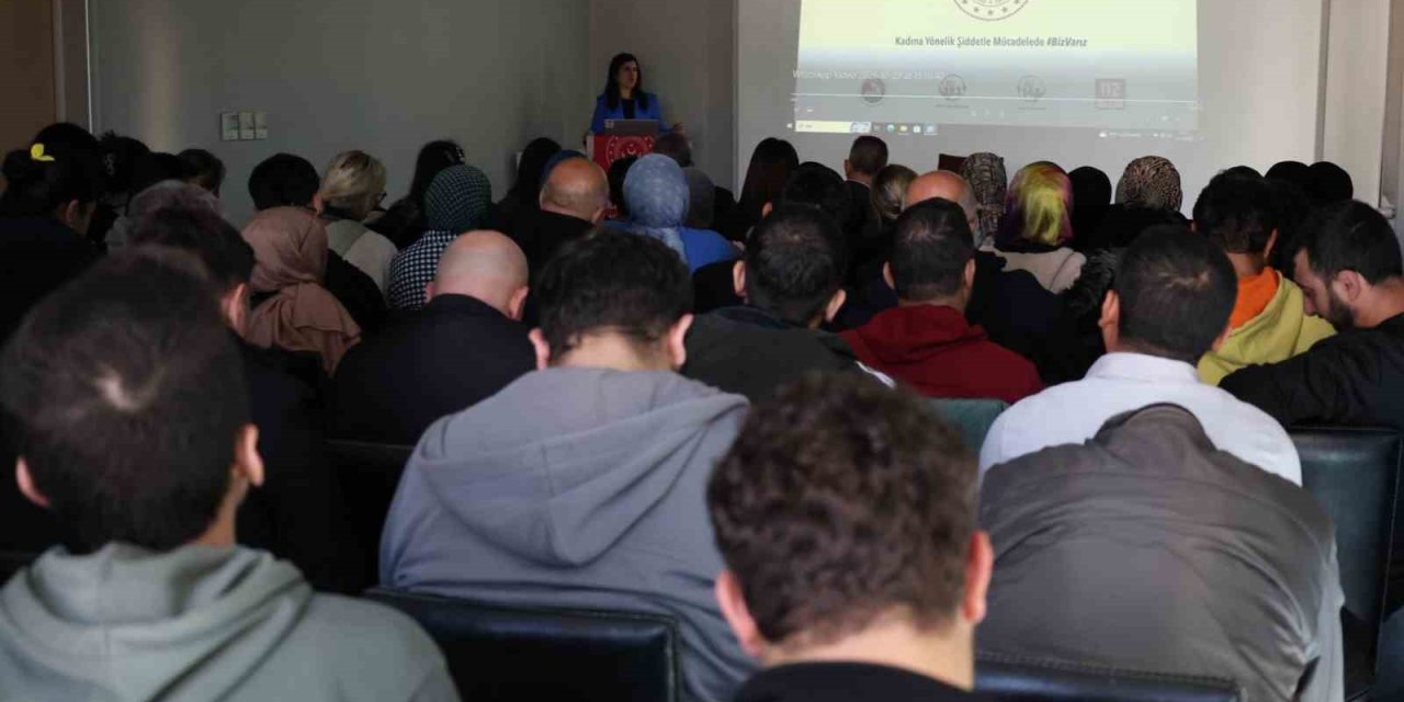 Kadına Şiddetle Mücadele Seminerleri Düzenlendi