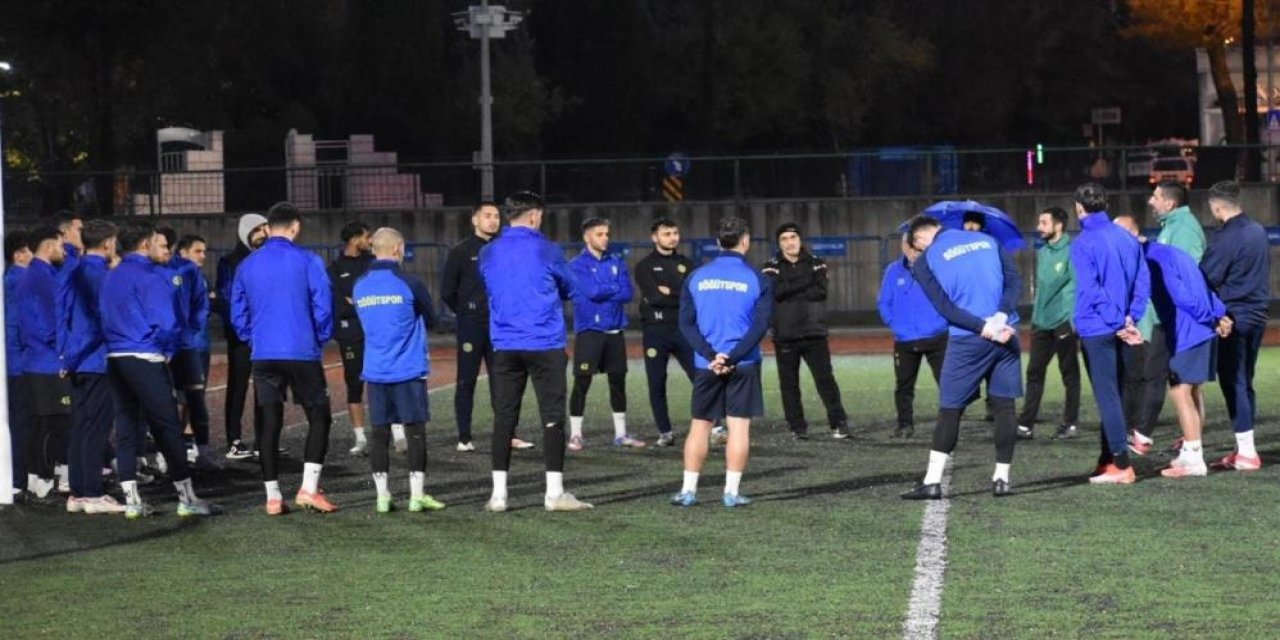 Söğütspor Zorlu Maçın Hazırlıklarını Devam Ediyor