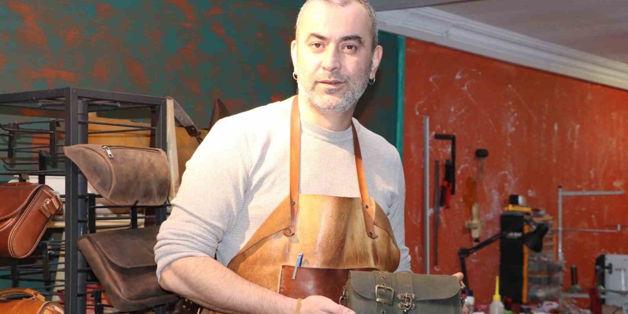 Kurumsal Hayatı Bırakıp Deri Atölyesi Açtı