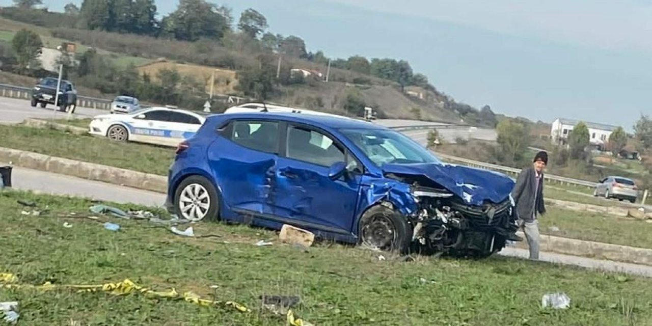 İki Otomobil Çarpıştı: 5 Yaralı