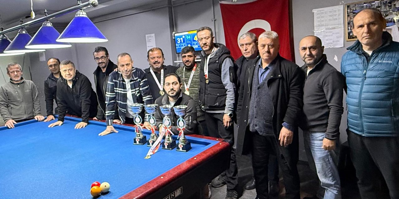 29 Ekim bilardo turnuvası yapıldı