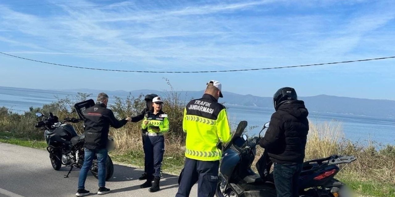 Servis Araçları Ve Motosikletlere Sıkı Denetim