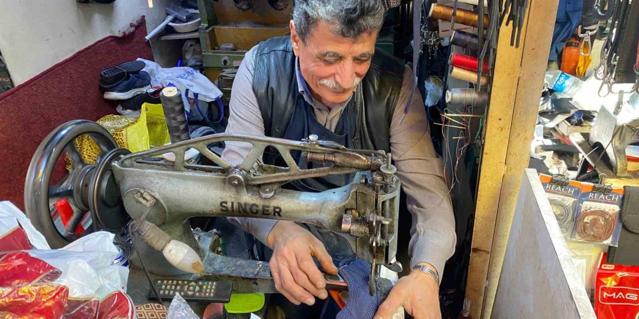 Havaların Soğuması İle Vatandaşların Kışlık Ayakkabı Telaşı Başladı