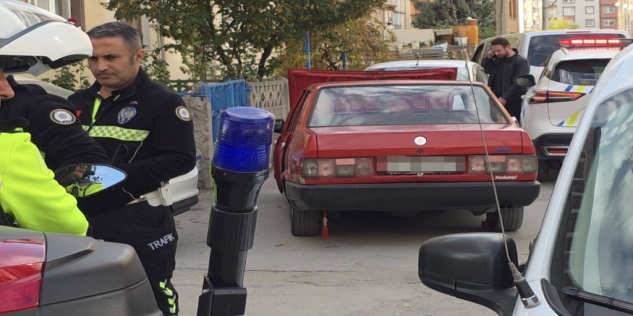 ’Dur’ İhtarına Uymayan Sürücü Aracını Bırakıp Kaçtı