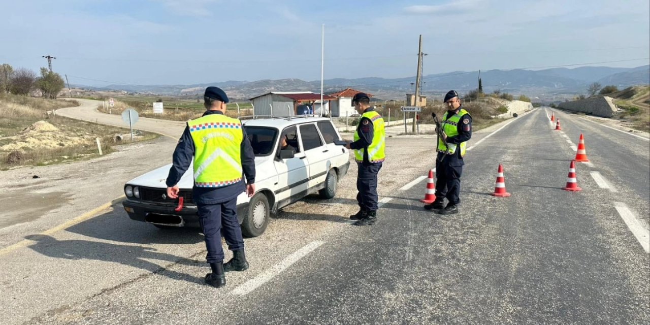 Yenipazar'da Trafik Denetimi