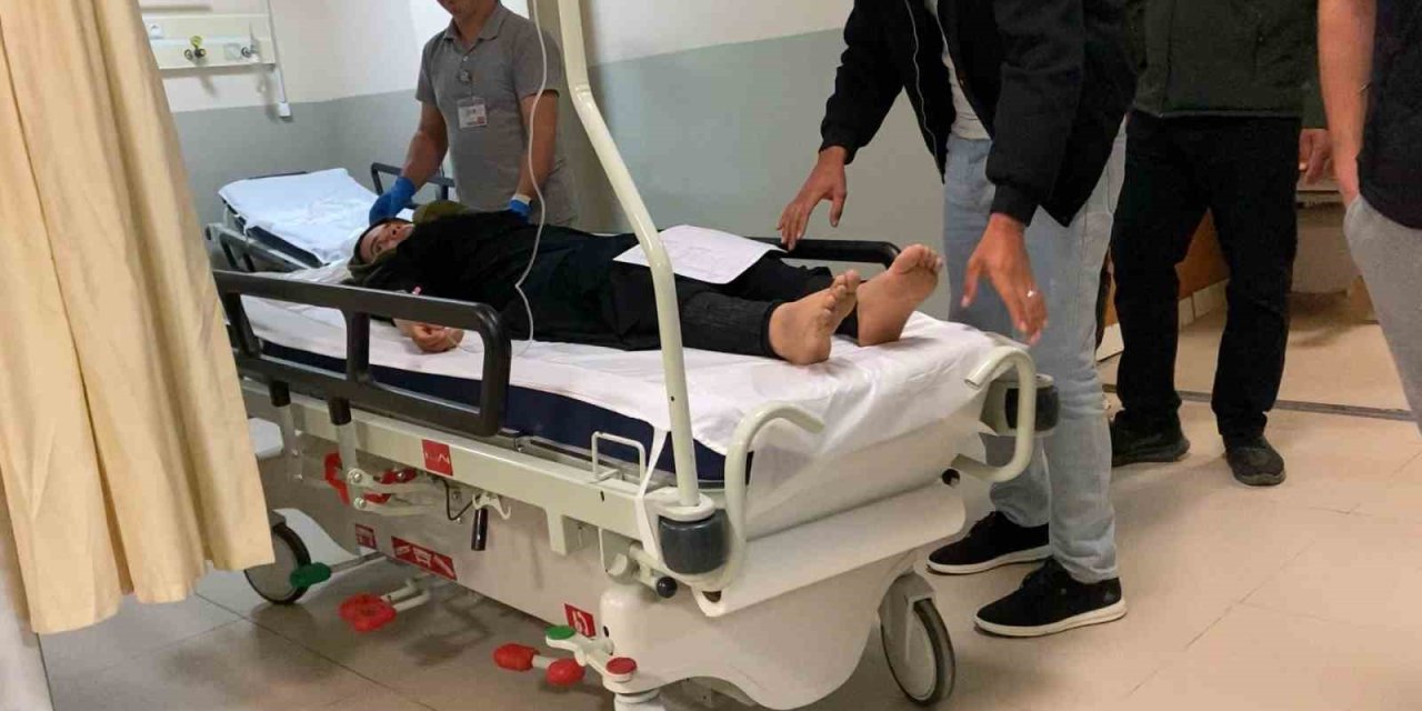 Telefonunu Şarj Takarken, Akıma Kapıldı