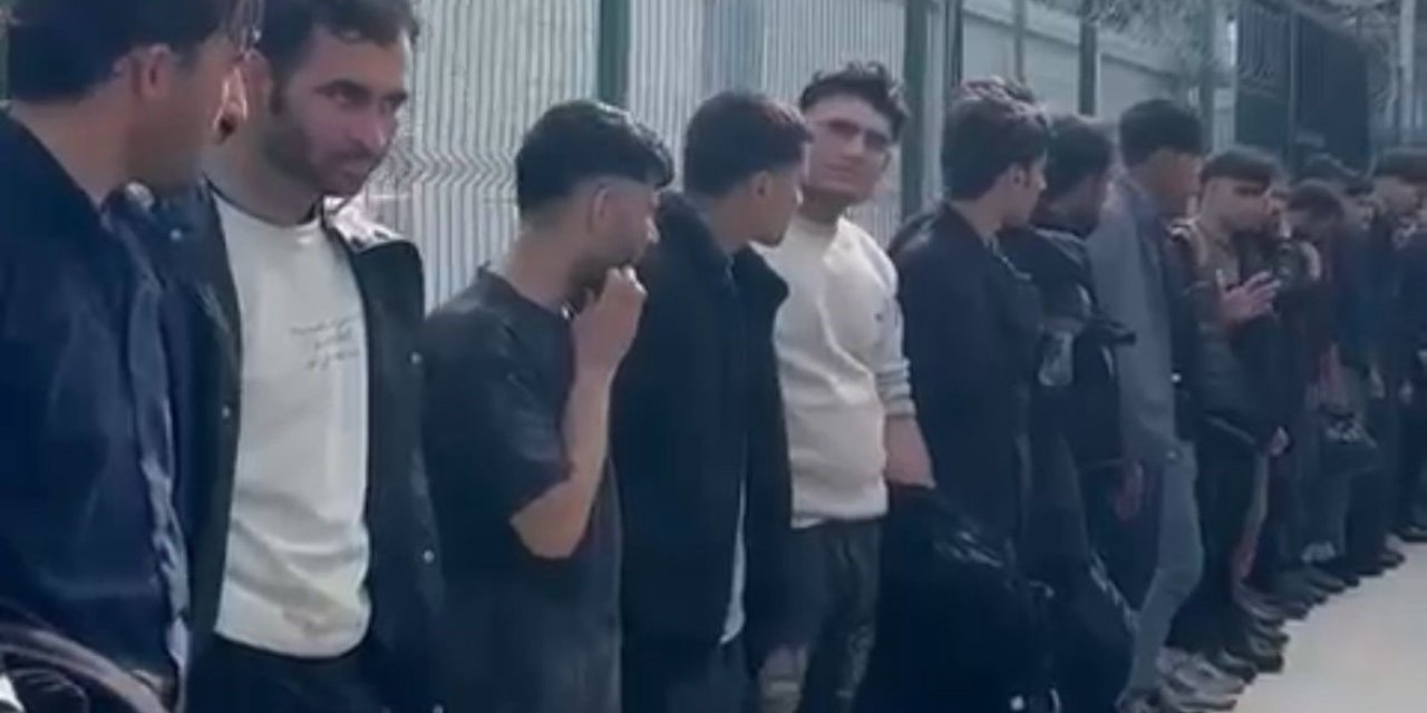 24 Düzensiz Göçmen Yakalandı