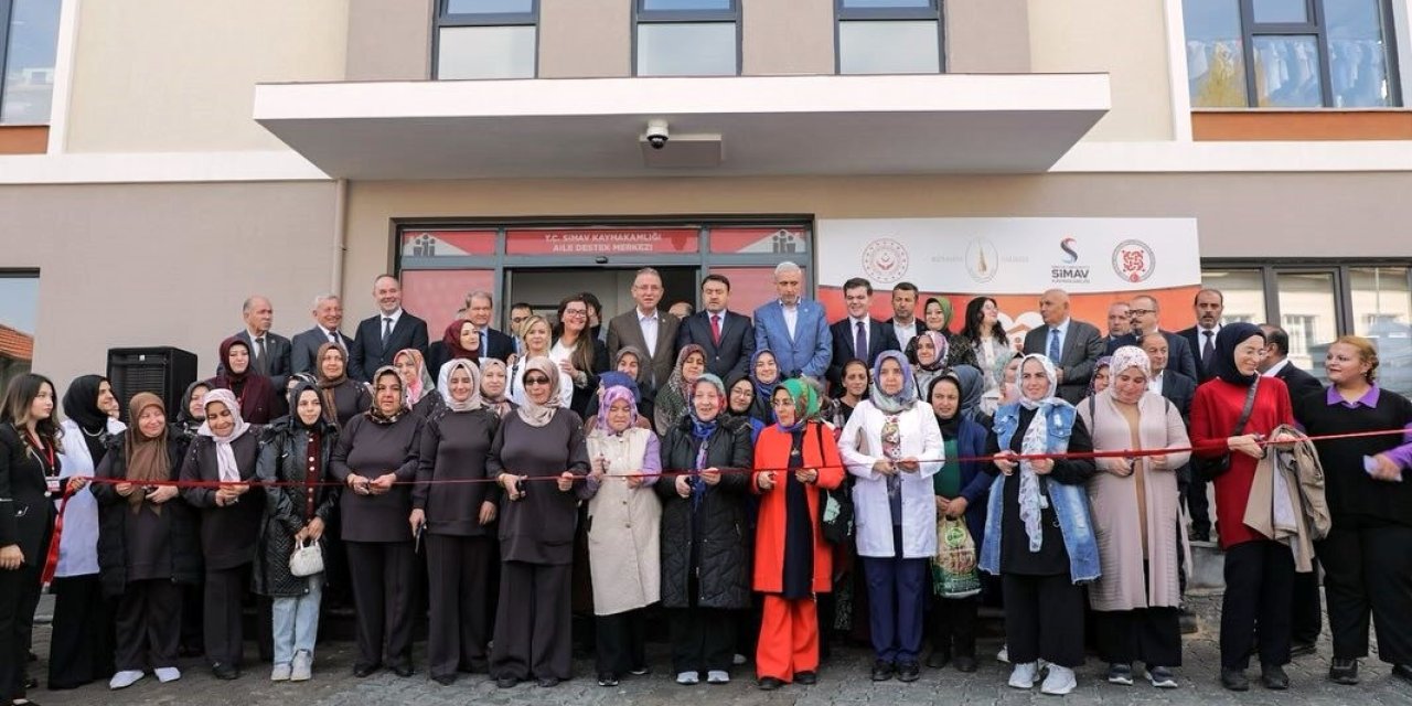 Vali Işın: "Kadınlarımız Toplumun Direğidir"