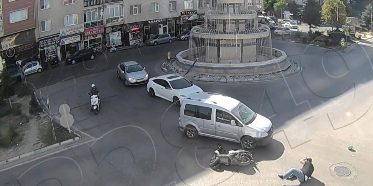 İki Ayrı Motosiklet Kazası Kameralara Yansıdı
