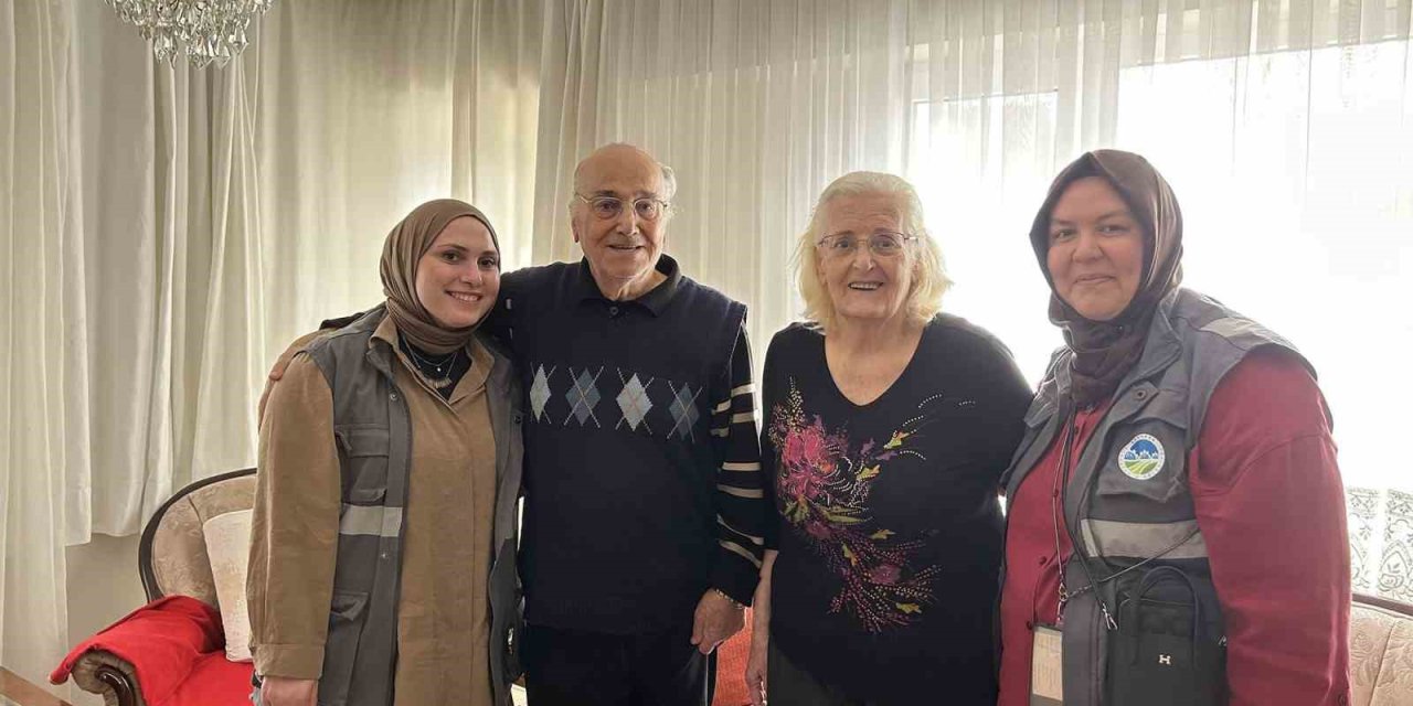 Engelleri Sevgiyle Aştılar: 65 Yıllık Evlilik Kutlandı
