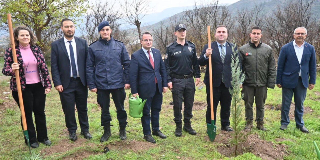 Milli Ağaçlandırma Günü’nde İnhisar'da Fidanlar Dikildi
