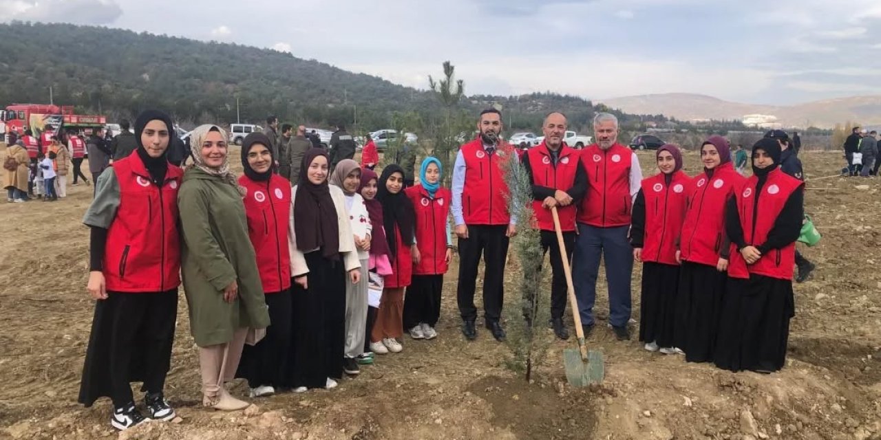 Bozüyük Müftülüğünden Milli Ağaçlandırma Günü Etkinliği