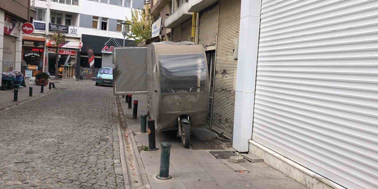 Tatlılar Sağlıksız Şartlarda Taşındı