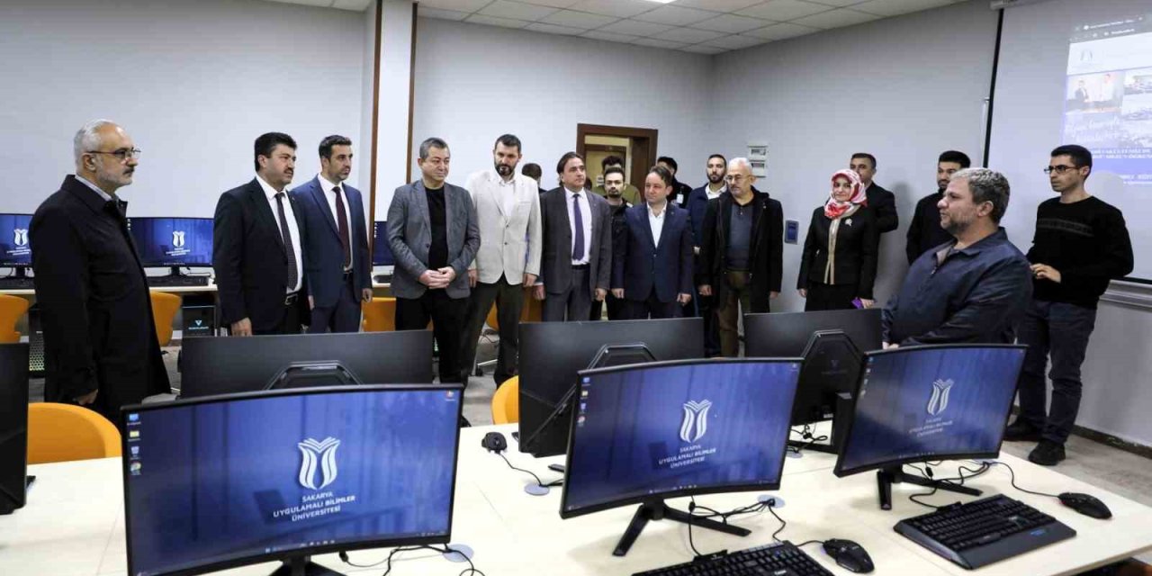 Yazılım Geliştirme Ve Sistem Laboratuvarı Açıldı