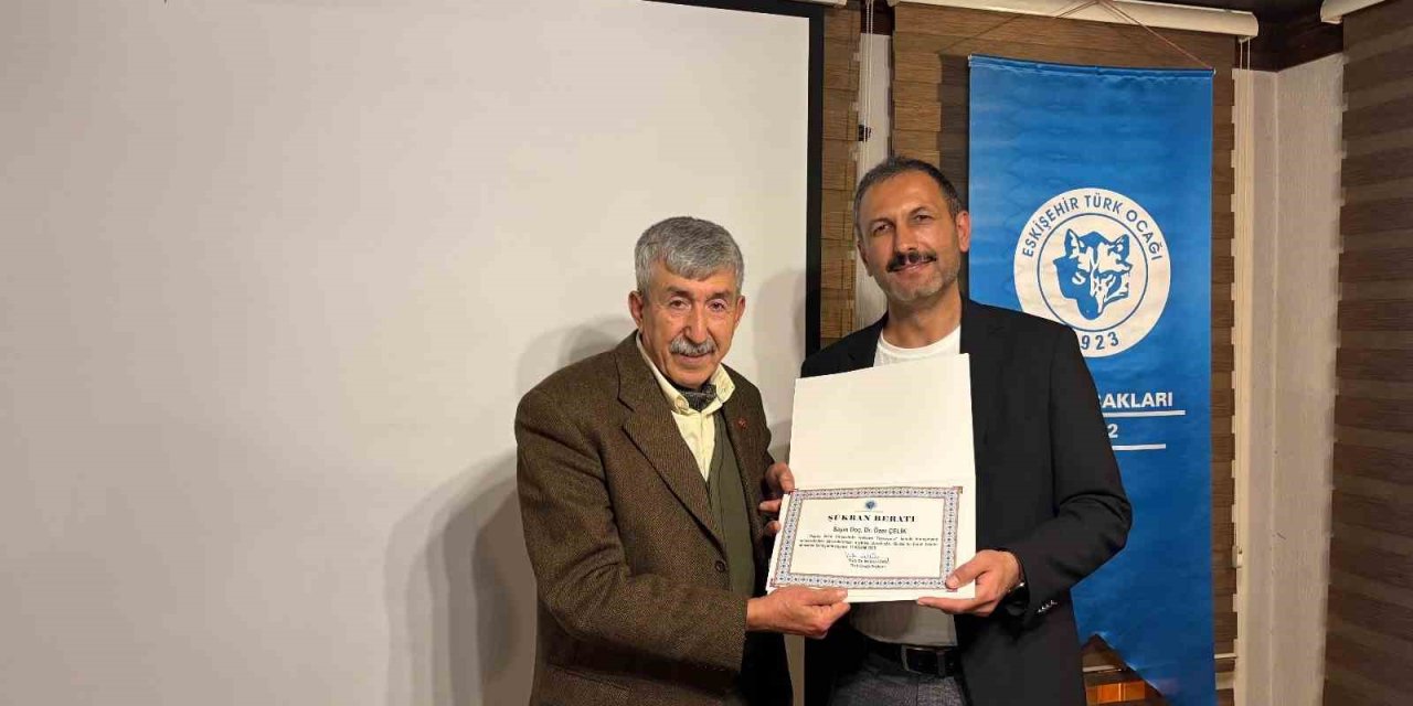 ‘Yapay Zeka Gölgesinde Gelecek Tasavvuru’ Hakkında Konuşuldu