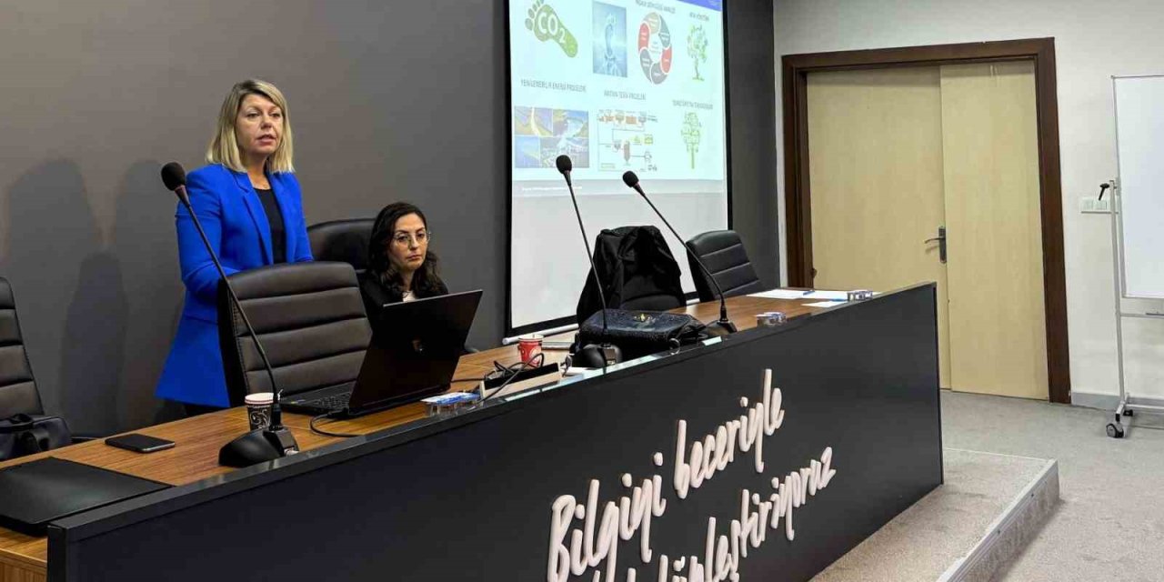 Üniversite Personeline Çevre Yönetimi Eğitimi Verildi