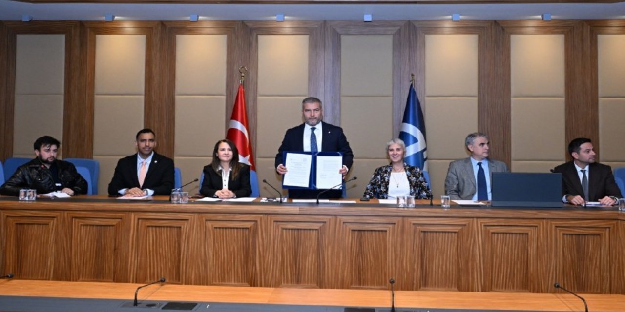 Anadolu Üniversitesi Ve Aıoa Arasında İş Birliği