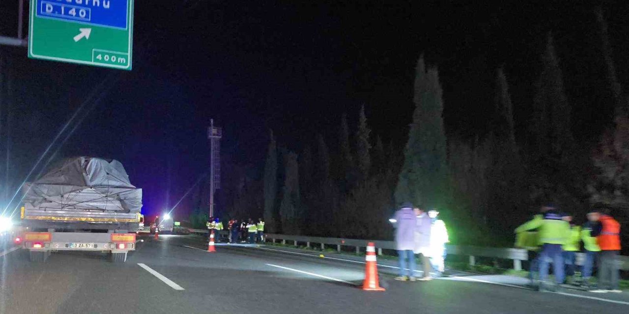 Otomobilin Çarptığı Yaya Hayatını Kaybetti