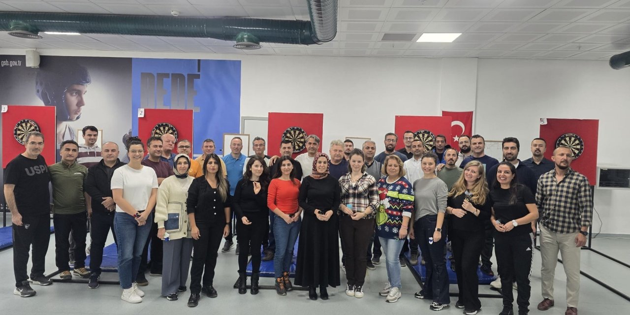 Bozüyük'te Öğretmenler Arası Dart Turnuvası