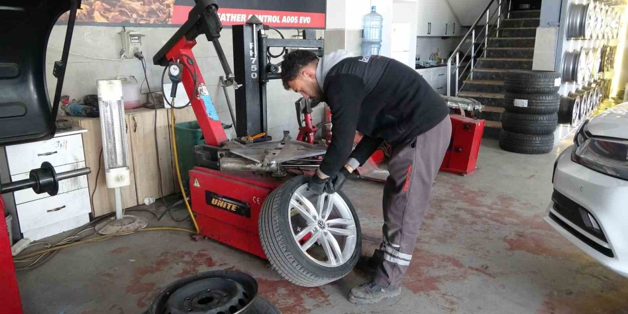 Lastikçilerde Yoğunluk Başladı