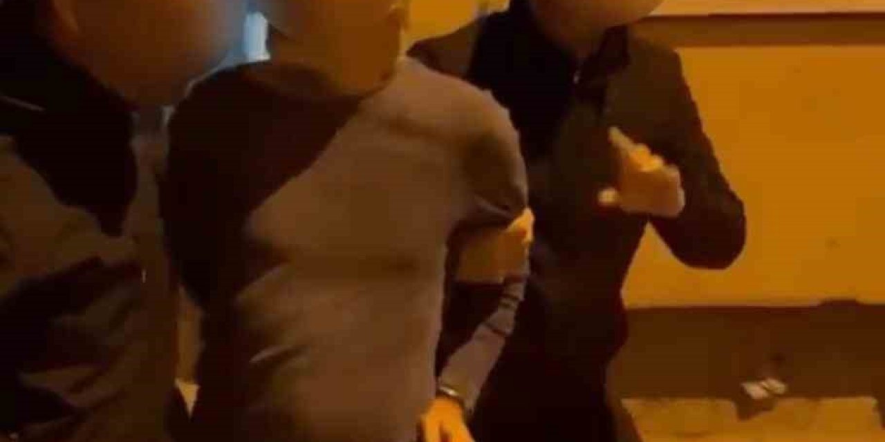 3 Yıl Hapisle Aranan Şahıs Saklandığı Çatıda Yakalandı