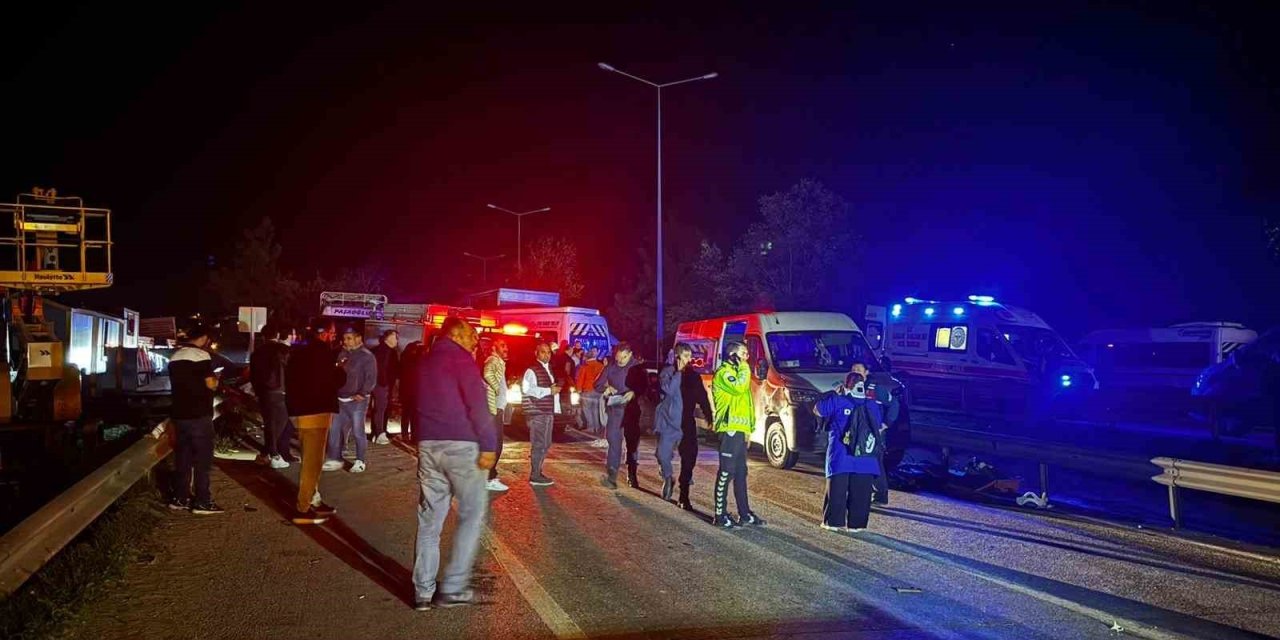 Zincirleme Trafik Kazası: 1 Ölü, 13 Yaralı