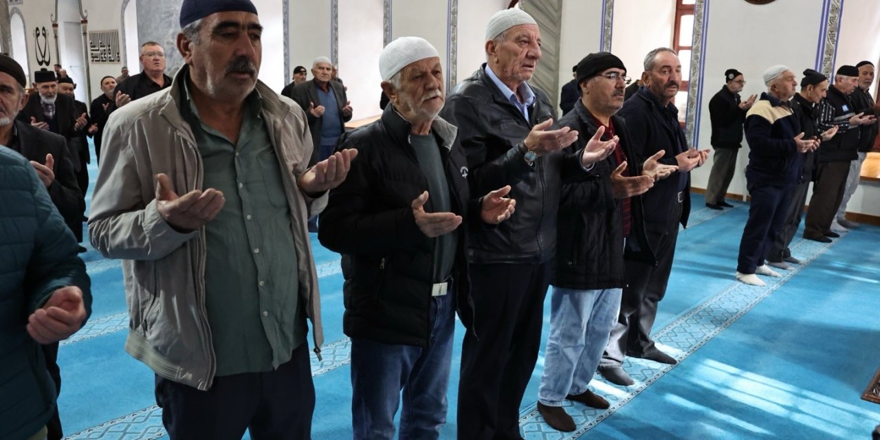 Şehitler Dualarla Yad Edildi