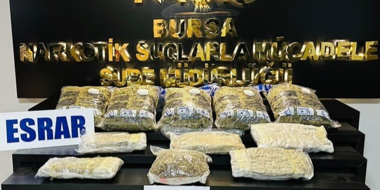 Uyuşturucu Operasyonunda 15 Kilo Esrar Ele Geçirildi