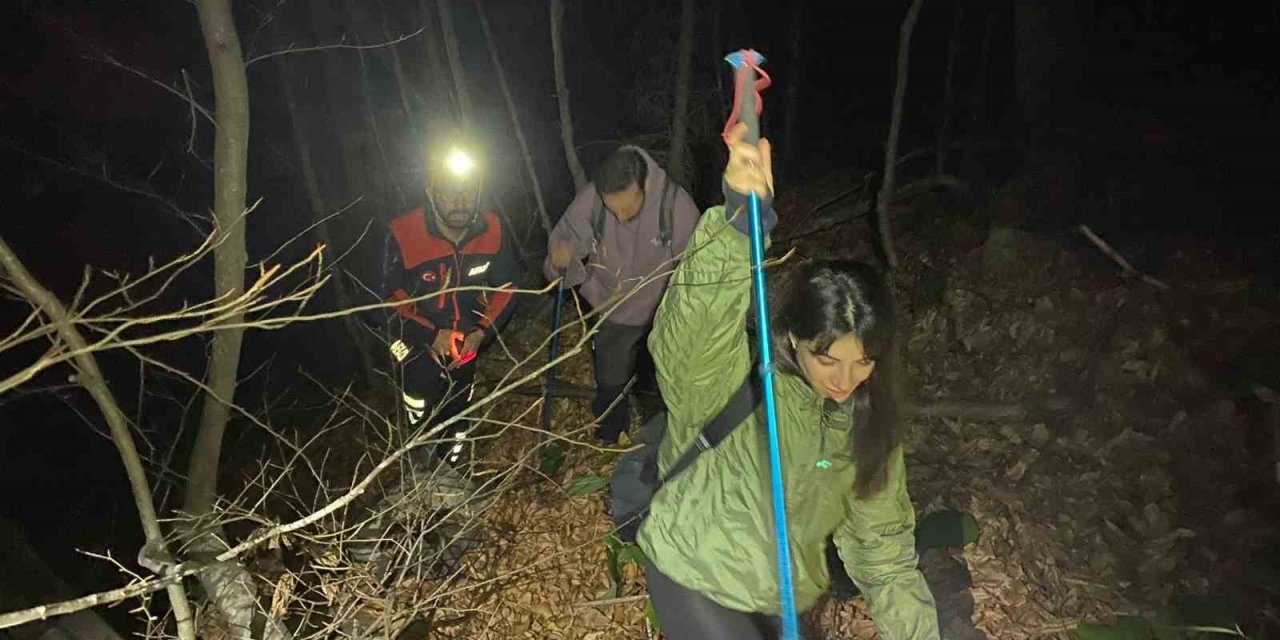 Saitabat Şelalesi’nde Kaybolan İki Kişi Kurtarıldı