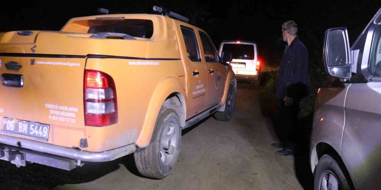 Araç Yanında Kan İzleri, Cesedi İse 150 Metre Aşağıda Bulundu