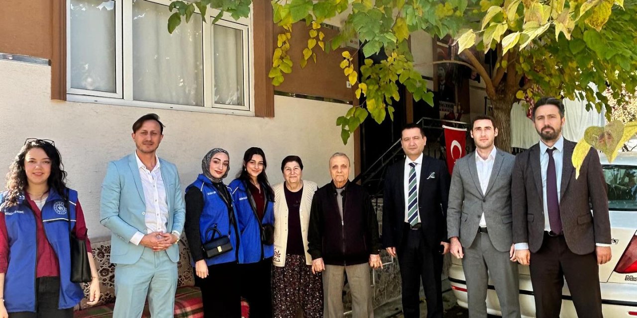 Gölpazarı'nda Emekli Öğretmene Anlamlı Ziyaret