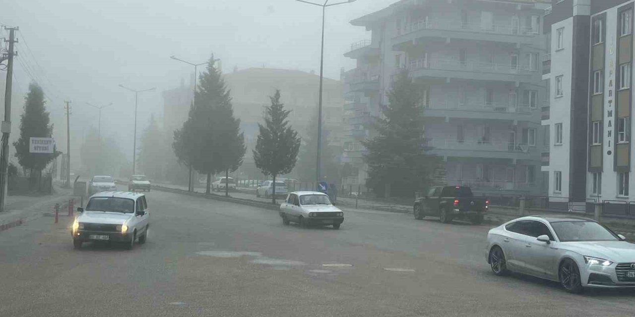 Şehir İçerisinde Sabah Saatlerinde Görüş Mesafesi 50 Metreye Düştü
