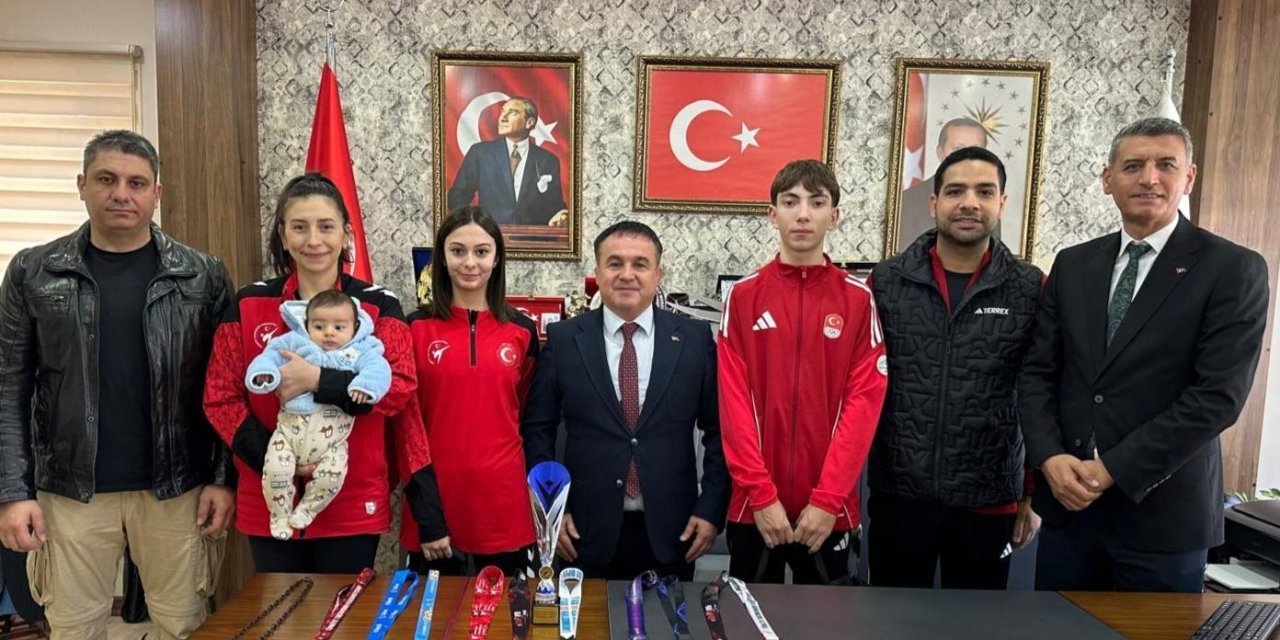 Müdür Demir Başarılı Sporcuları Tebrik Etti