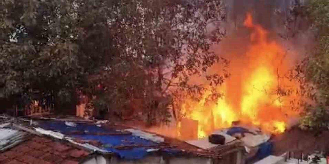 Müstakil Evin Bahçesinde Çıkan Yangın Korkuttu