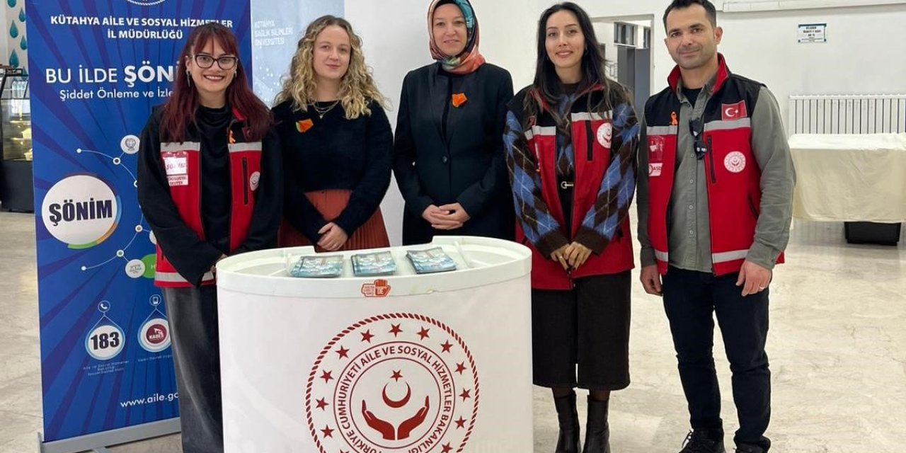 "Dijital Şiddet Ve Kadın" Konulu Farkındalık Programı Düzenlendi