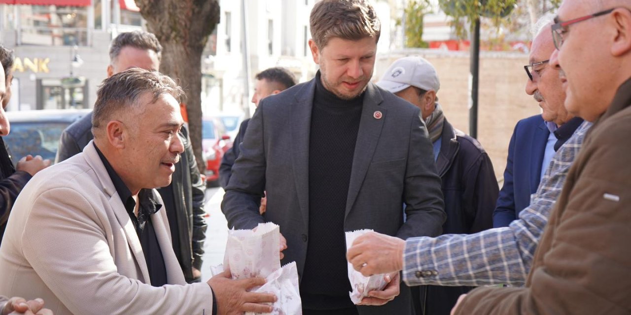 Şehidimiz için lokma dağıtıldı