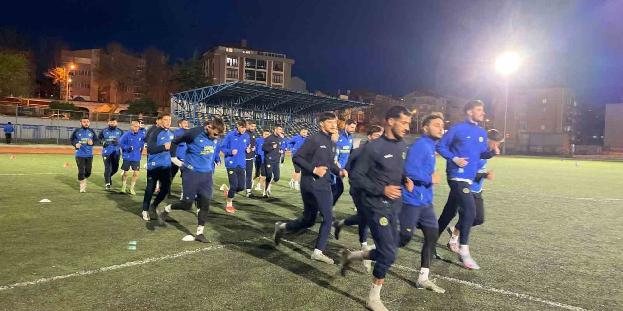 Söğütspor, Yalovaspor Maçının Hazırlıklarını Sürdürüyor