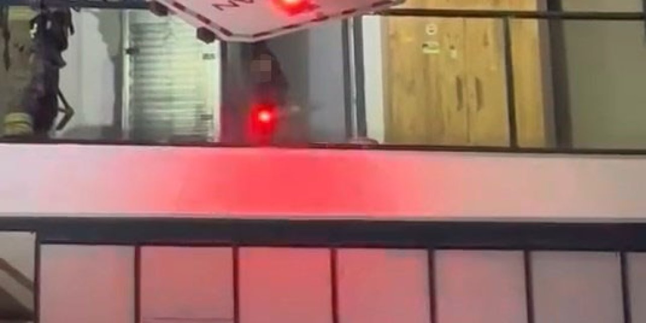 Sinir Krizi Geçiren Kadın Evi Ateşe Vermeye Kalktı