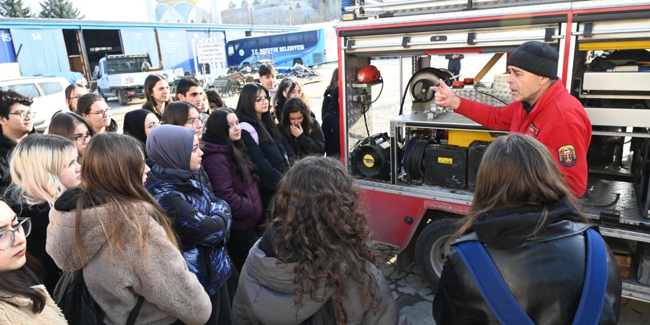 Öğrencilere Yangın Eğitimi Verildi