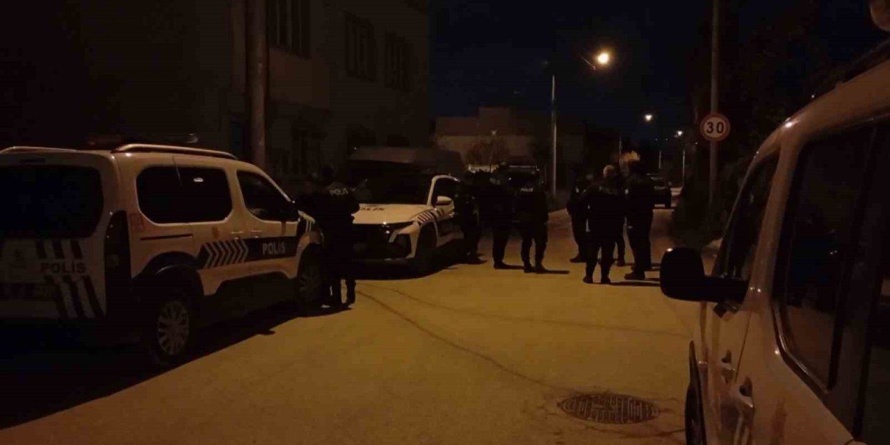 Bursa'da Dur İhtarına Uymayan Sürücü 1 Saat Süren Kovalamacaya Neden Oldu